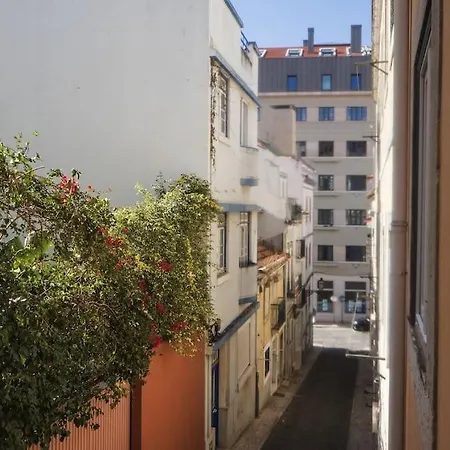 4 Apartament *