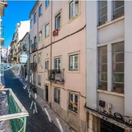 4 Apartament *